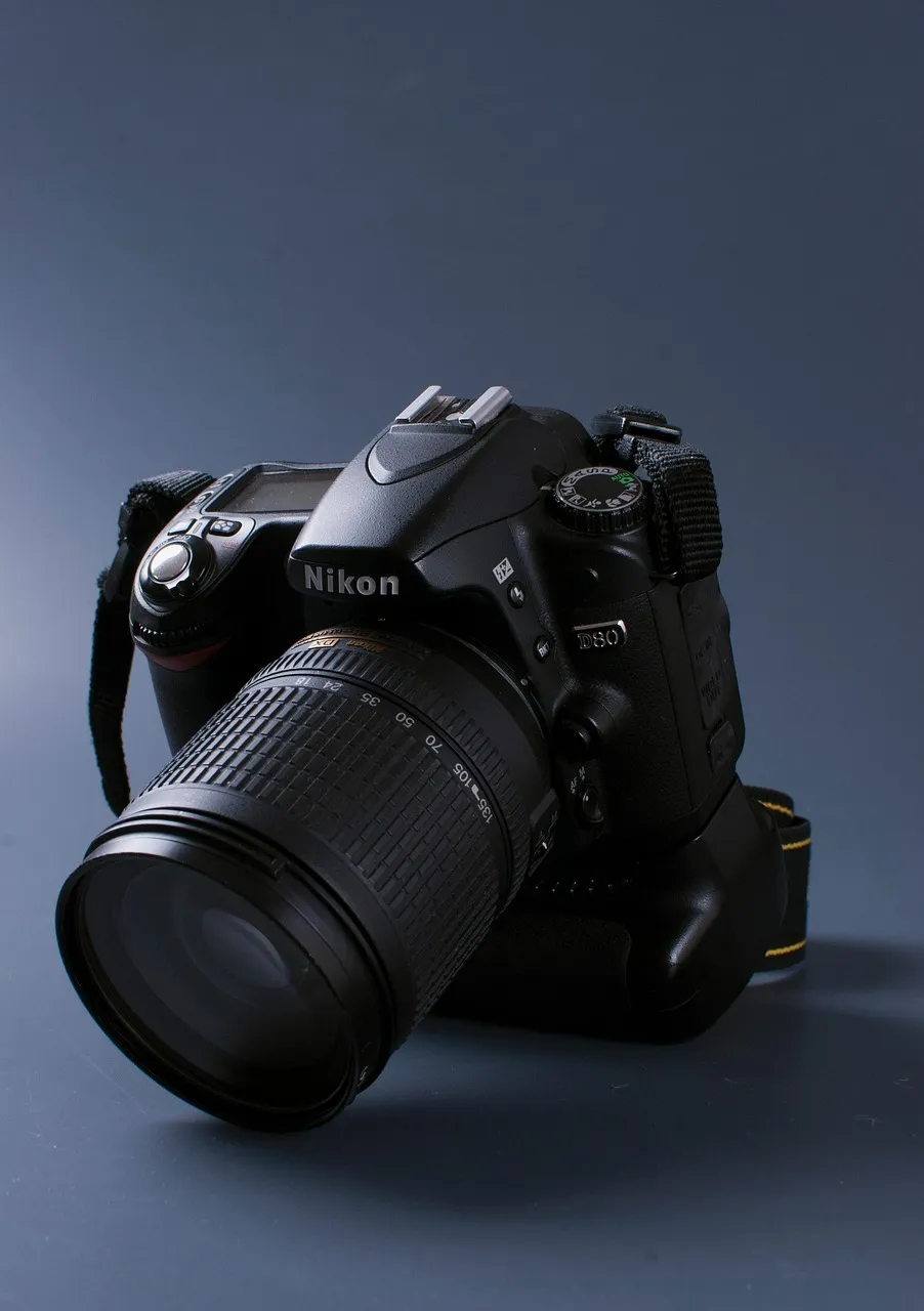 Canon T6 vs Nikon D3400 Comparison